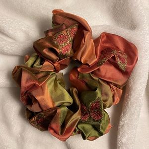Vintage Scrunchie (single, butterfly)